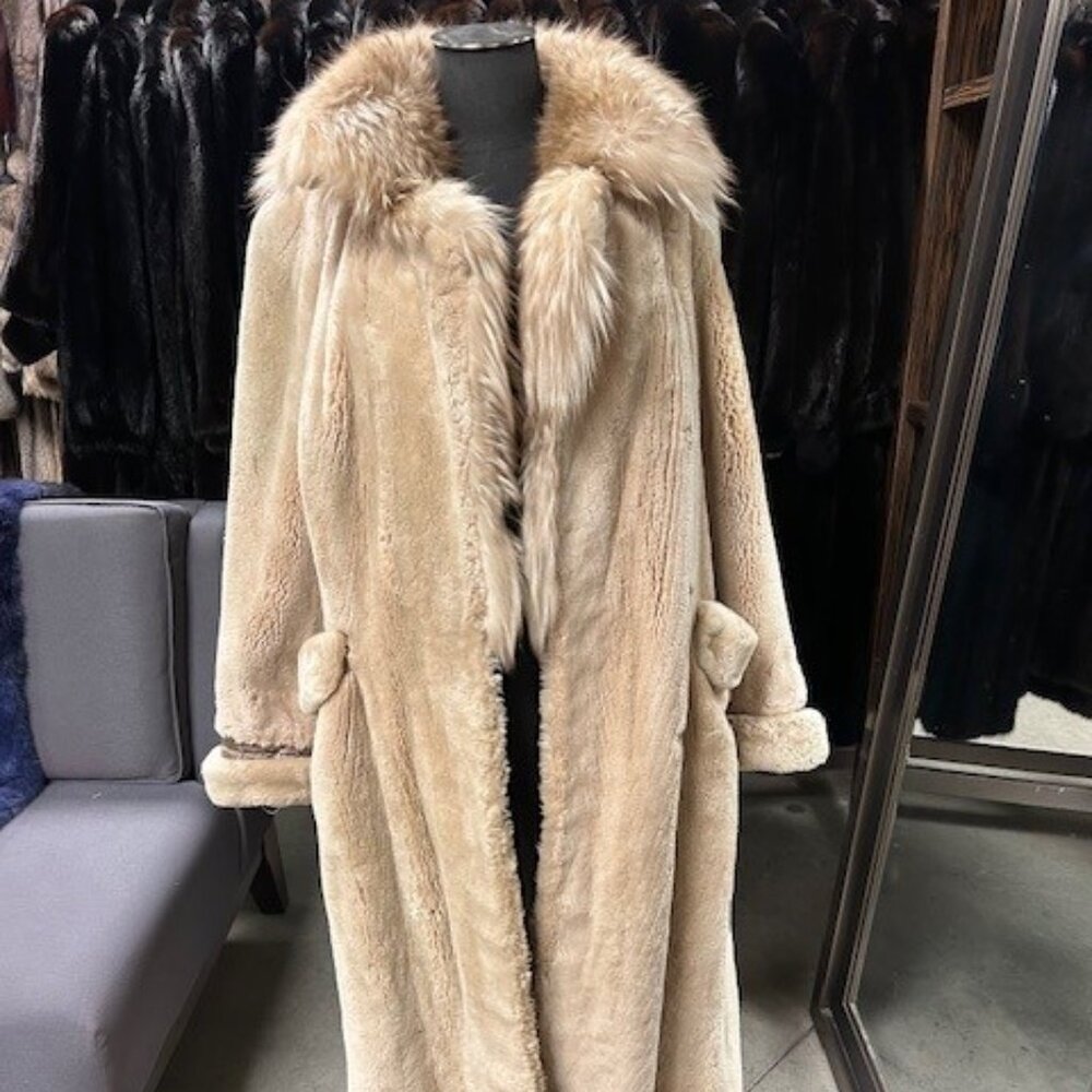 LONG SHEARED BEAVER COAT W/ CRYSTAL FOX COLLAR - WAS 8K NOW ONLY $1695 - SIZE XL